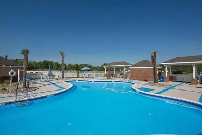 Image de 2br Lo Condo nestled in Historic Williamsburg!