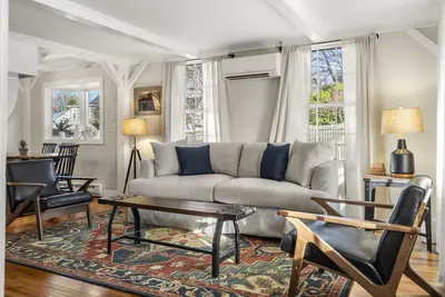 Image de New 2br Home Minutes to Downtown Rockport+Beach!