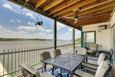 Image de Pool Access at Waterfront Lake Ozarks Rental!