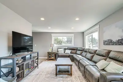 Image de Chic Westport Vacation Rental, Walk to Beach!