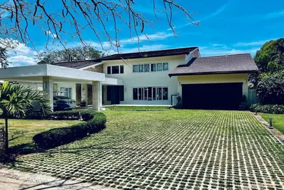 Image de Beautiful Villa Overseeing The Famous The Links Golf Course\nBarranca O 8