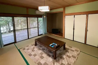 Image de Nonsmoking Japanesestyle detached house surrounded by virgin forest Building 2 / Shimanto KĹŤchi