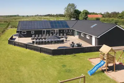 Image de Superbe maison à Jerup avec sauna