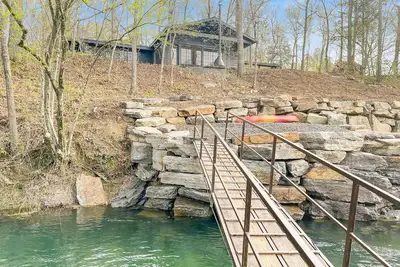 Image de Camp Chinkapin ~ total privacy w/ dock on Little Red River
