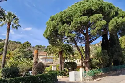 Image de Appartement climatisé avec terrasse à 100m de la plage du Rayol