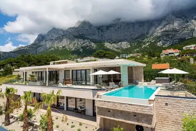 Image de Maison de vacances Makarska pour 1 - 10 personnes avec 4 chambres Ă coucher - Maison de vacances
