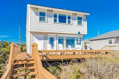 Image de Shorebird - Cute 3 Br Oceanfront Home; Pet Friendly!