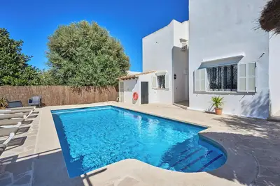 Image de Ferienhaus für 8 Personen mit Privatem Pool, Strandnah