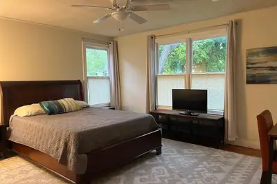 Image de Hyde Park Entire 3\/2 Great Neighborhood 30 day min