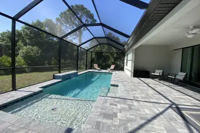 Image de New House with a Pool