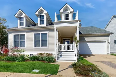 Image de Bear Trap Dunes dog-friendly retreat with serene water views