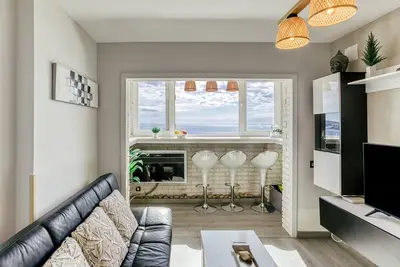Image de Appartement 'Atic Sun Miami' avec vue sur la mer, Wi-Fi et climatisation