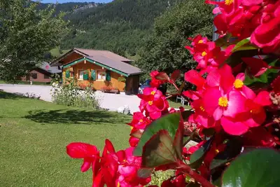 Image de Chalet \"Le Glacier 3 Étoiles\" avec vue sur la montagne, jardin privé et Wi-Fi