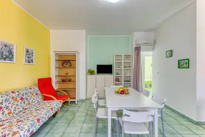 Image de Maison de vacances 'Il Carrubo Orchide' avec terrasse privée, jardin privé et balcon