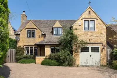 Image de Family friendly home in Cotswolds market town  - Maple House