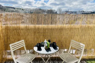 Image de Appart lumineux avec vue imprenable sur Angoulême à 2 pas de la gare Tgv