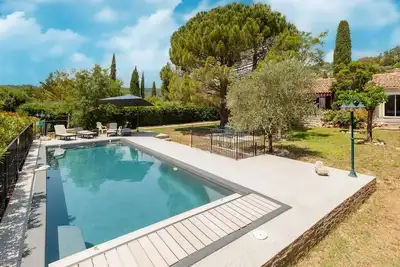 Image de Villa avec Piscine à Callian, Var - 6 Pers, Proche Lac de Saint-Cassien, Golf, Climatisée, Jardin Privé