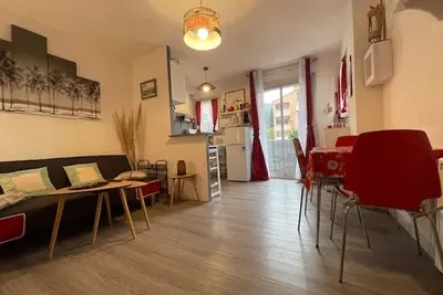 Image de F2 avec balcon, parking et équipements complets à Amélie-les-Bains-Palalda