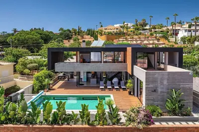 Image de Beautiful 5 Bedroom Villa, Sleeps 12, Heated Pool, Games Room With Pool Windows