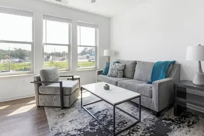 Image de Landing at San Marco Promenade - 2 Bedrooms in. . .
