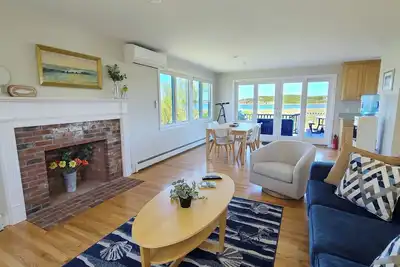 Image de Indian Neck 2bd--Chipman's Cove Water Views, Less than 0. 2 Mi to Burton Baker Beach, A/C