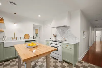 Image de Charming Designer Stay | Walkable • Sleeps 6