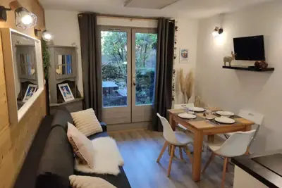 Image de Charmant studio de 25m2, 3 prs en rez de jardin, pour vos vacances à la montagne