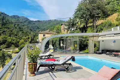 Image de Grand Gîte au cœur du parc national des Cévennes piscine couverte et chauffée