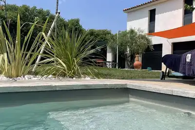 Image de Villa aixoise, entre ville et campagne.