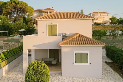 Image de Vr Villa Emelia - 2 bed 2 bath Villa with shared pool
