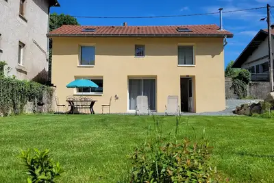 Image de Maison Individuelle neuve 2 Chambres six Couchages au Centre Village
