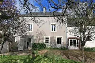Image de Agréable maison dans belle cité de caractère.