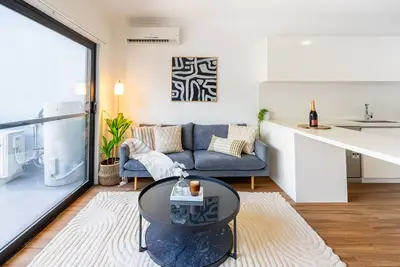 Image de Balmoral Apartment - Airy & Light-filled City Edge Hideaway \n10 min to Bne Cbd