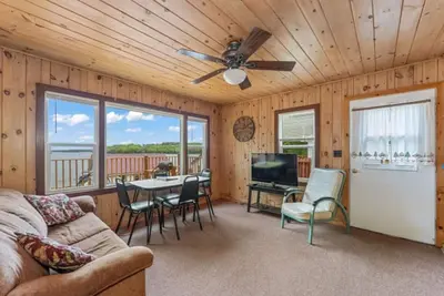 Image de Tb6 Thunder Bay Resort Cabin 6