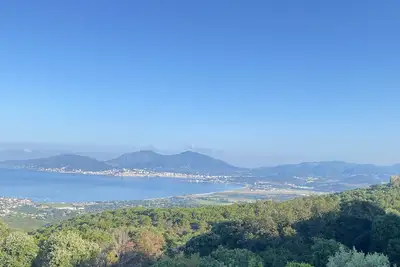 Image de Villa vue exceptionnelle pour vacances de rĂŞve au calme entre mer et montagne