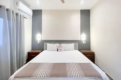 Image de Best Location + Clean, Safe, Just Built