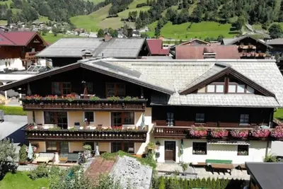 Image de Cozy vacation apartment + free visit to the swimming pool in summer