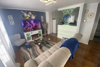 Image de Owl's Nest - Interactive Art - Nintendo - Large Parking Area