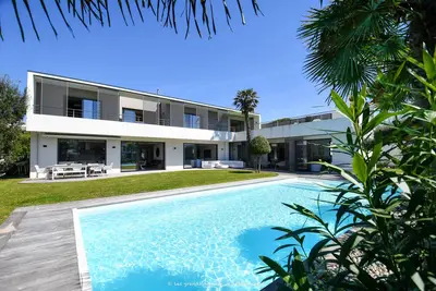Image de Villa De Luxe, classée 5* Piscine, Plage A Pied, Boulodrome, Pontaillac