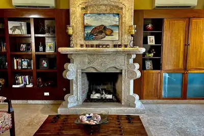 Image de Beautiful 3 bedroom & 3 1/2 bathroom custom Home. Amazing Ocean View