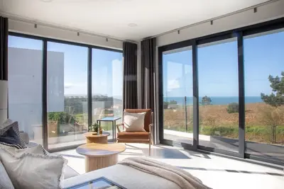 The \"Perfect Suite\"-top floor (only) of the house - views for miles/kilometers!