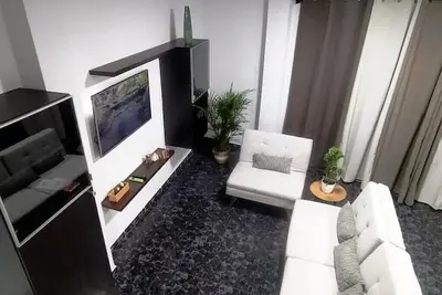 Image de Céntrico y Amplio Piso Cerca del Marcm