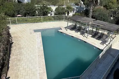 Image de Le Rocher - Front de mer -  Appt pour 6 climatisé avec piscine