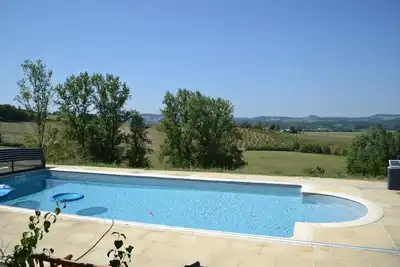 Image de Al Bioule - Maison climatisée avec piscine