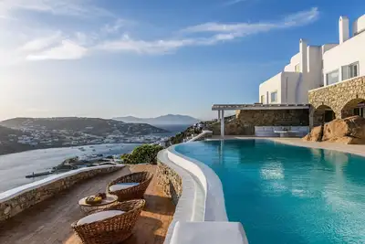 Villa Alkira with breathtaking views of the Aegean sea at great location