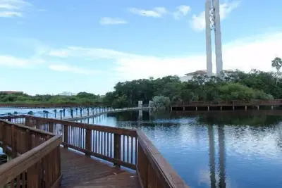Image de Picture-Perfect Family Stay near Downtown | Lakefront Hotel | 2 Units
