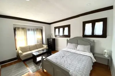 Image de Classic Home, Newly renovated, 2 interconnected Bedrooms