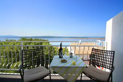 Image de 500 mètres de la plage avec barbecue, climatisation