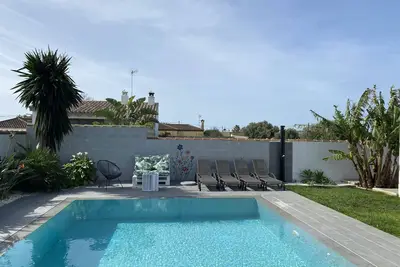 Image de Villa Árbol del Tule Con Gran Piscina Infinity, Jardín, Barbacoa y Merendero