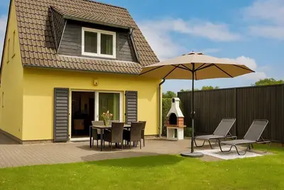 Image de 5 min to the lake, quiet, family-friendly, terrace, garden, Netflix, freeparking